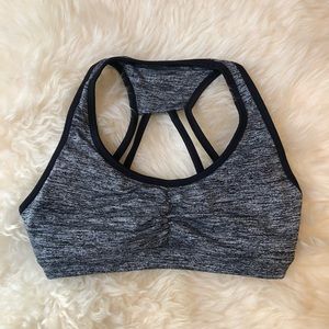 Forever 21 Medium Impact Strappy Sports Bra🏋🏻‍♀️